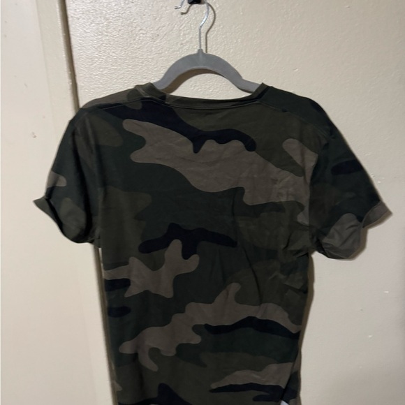 Camouflage T-Shirt - Picture 2 of 3